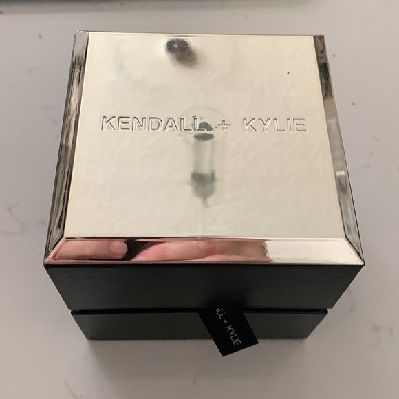 Watch - Picture 3 of 4